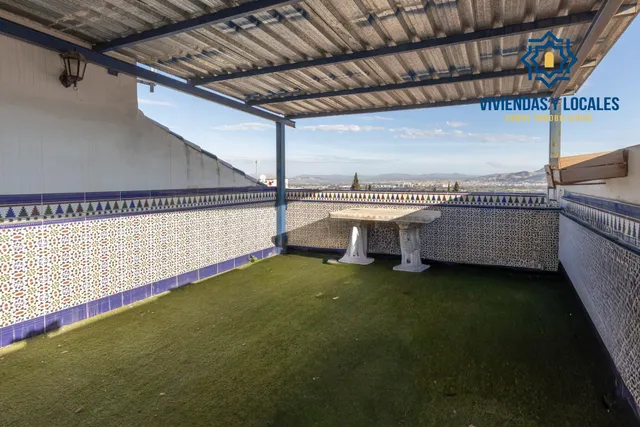 Casa adosada con terraza, vistas a Granada y Sierra Nevada, garaje y sótano — 32