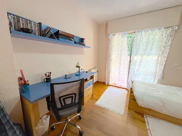 Gran piso en esquina y reformado en la ronda del castillo — 24