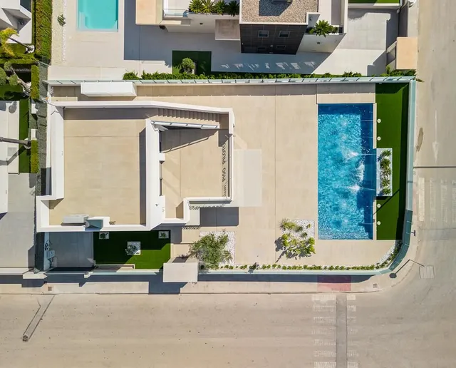 Villa 3 habitaciones 242m² en venta - Campoamor — 28