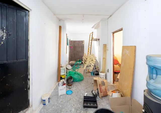 Gran oportunidad, edificio a la venta en barrio de Monachil. — 24