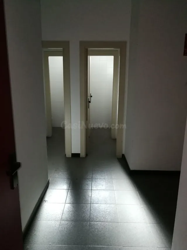 Amplio Local Comercial en Venta y Alquiler en Ponferrada, Zo - foto 3