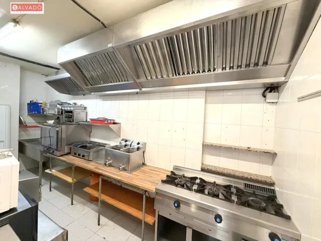 ¡local comercial en venta a 100 m del mar con amplia terraza y salida de humos! — 19