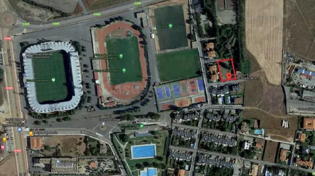 VENTA DE PARCELA, URBANIZACIÓN EL VISO — 2