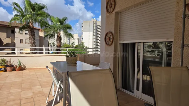 DISFRUTA DE GRAN TERRAZA DE TU ARRENDAMIENTO TEMPORAL — 4
