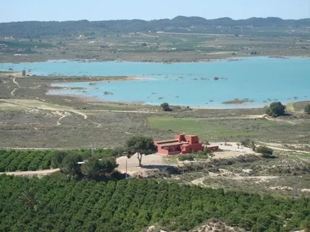 Chalet frente al embalse de la Pedrera — 30