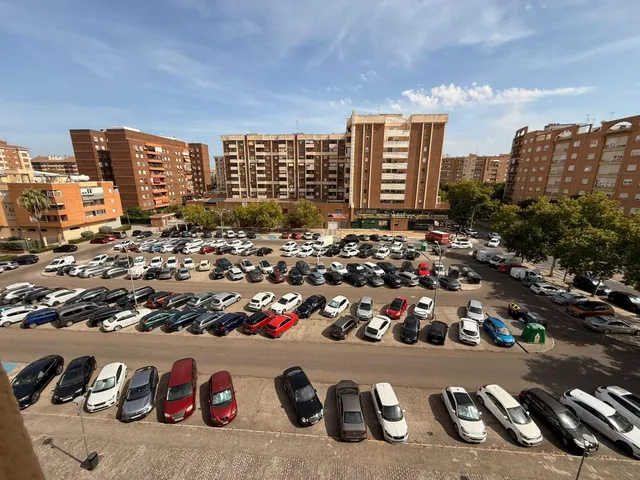 Piso de 3 dormitorios y un baño en Valdepasillas — 13