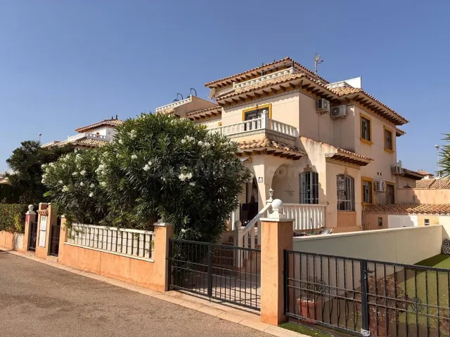 Villa 2 habitaciones 80m² en venta - Lomas de Cabo Roig — 2