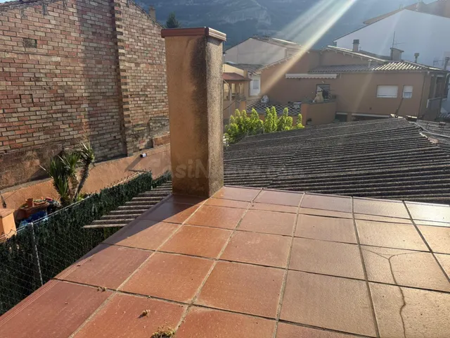 CASA EN EL CENTRO DE CENTELLES - foto 2