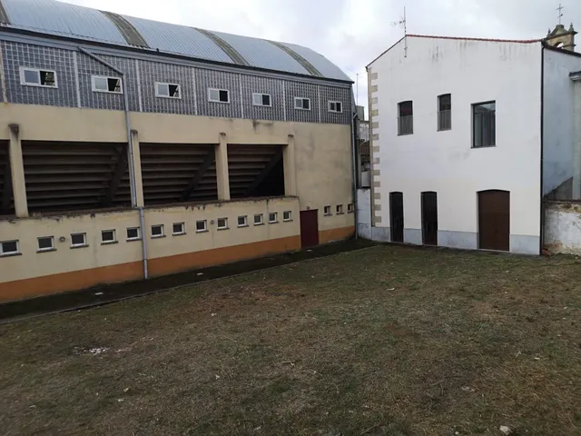Urbis te ofrece una estupenda casa y local en venta en Vitigudino, Salamanca. — 19