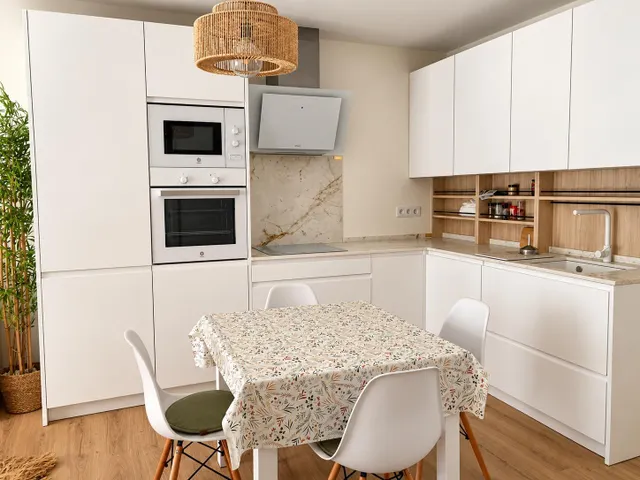 Tu rincón de sol en la mata: bungalow recién reformado con amplio jardín orientado al sur y a solo 450 metros de la playa — 8