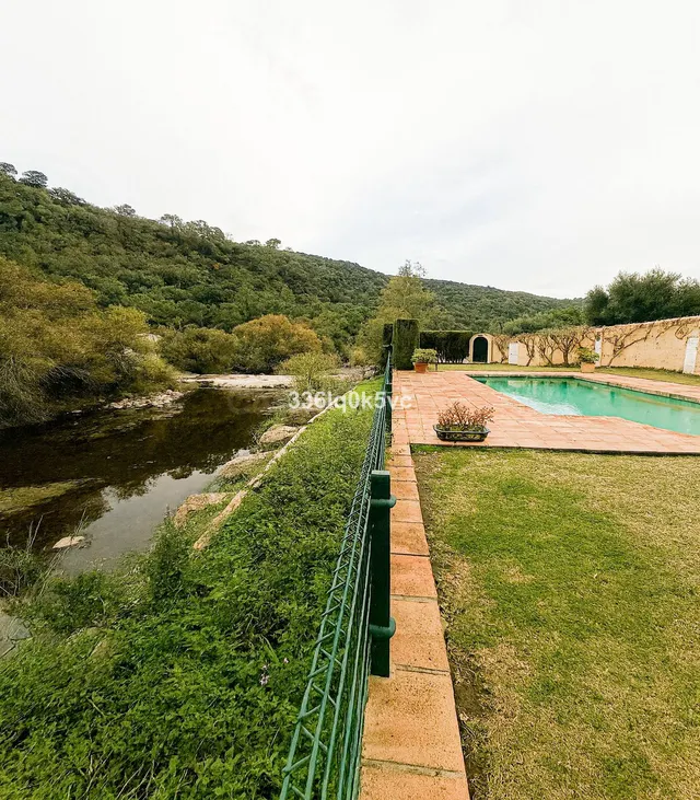 Chalet 5 habitaciones 220m² en venta - Costa del Sol — 2