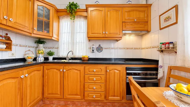 Vivienda unifamiliar de 194 m2 con patio privado y amplio ga - foto 5