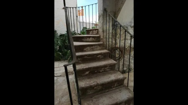 SE VENDE CASA ANTIGUA CON TERRENO DE 3 PLANTAS EN BERJA — 15
