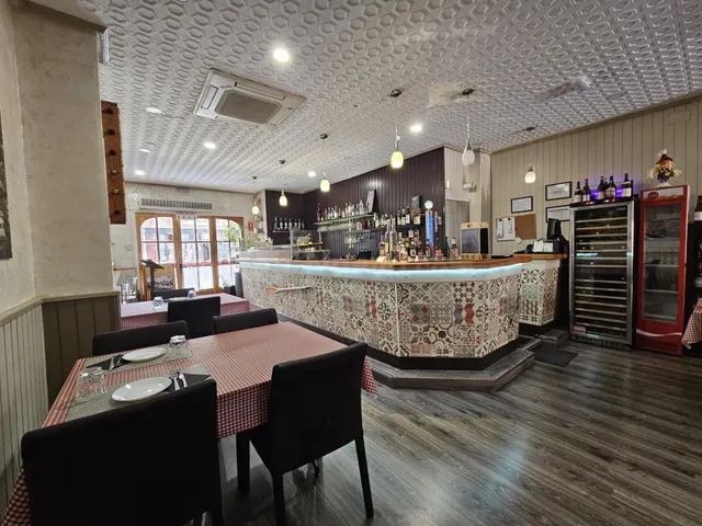 Traspaso de negocio Restaurante Pizzería en pleno funcionami - foto 3