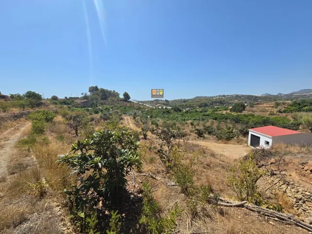 TERRENO RÚSTICO EN VENTA EN CALLOSA D’EN SARRIÀ - foto 2