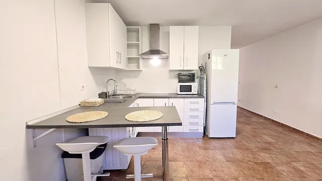 EN ALQUILER PISO PARA ESTUDIANTES CON GASTOS INCLUIDOS EN VILLANUEVA DE LA CAÑADA (MADRID). — 8
