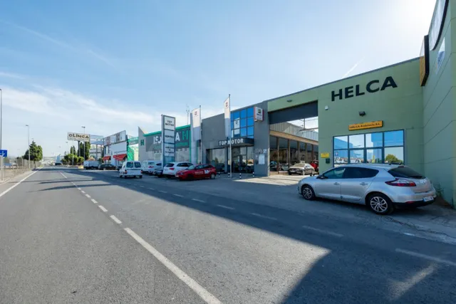 Nave industrial 1400m² en venta - Alcampo