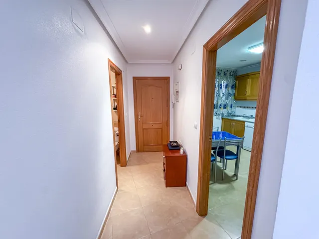 ¡Frente al mar y al puerto de Torrevieja, en pleno centro! — 22