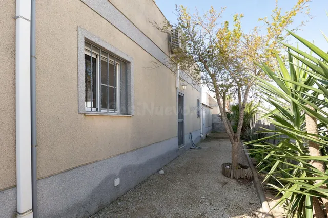 Chalet listo para entrar a vivir en la playa de Riumar. - foto 2