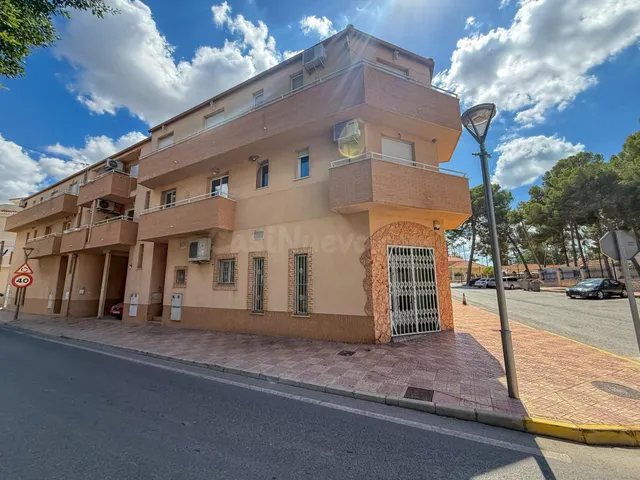 Casa adosada en Jacarilla
