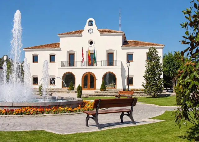 Alquiler con traspaso de negocio de hostelería en Villanueva de la Cañada (Madrid) — 3