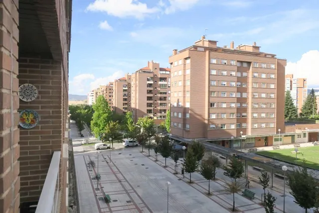 Piso en venta en Mendebaldea — 5