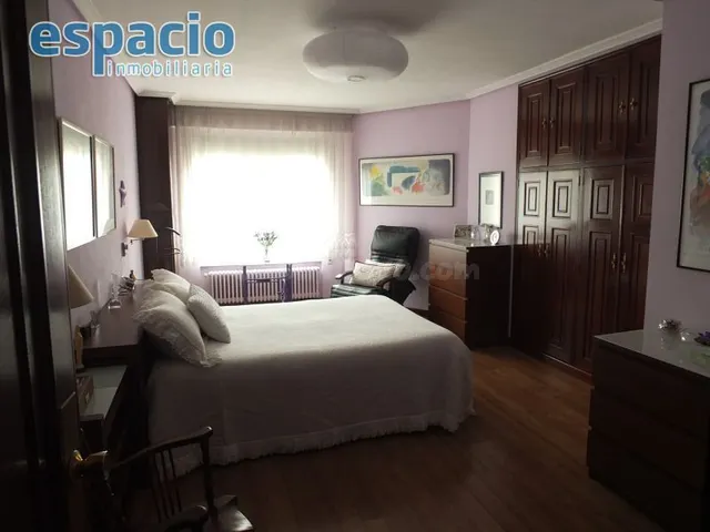 PISO EN VENTA ZONA CENTRO PONFERRADA - foto 2