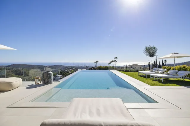 Chalet 6 habitaciones 480m² en venta - Costa del Sol - foto 2