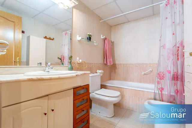 Piso de 2 habitaciones en Salou - Paseo Jaime I — 28
