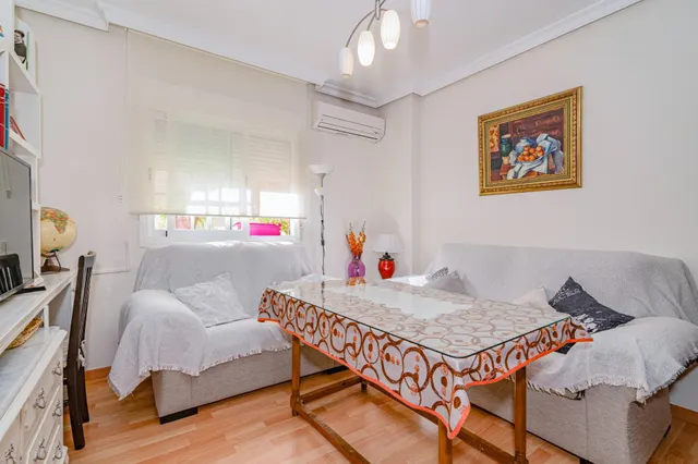 ¡Vive en el Corazón de La Zubia!  Piso Luminoso y Listo para Ti — 15