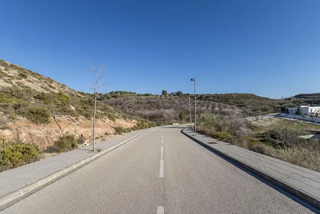 SOLAR URBANIZABLE EN ALTOS DE LA ZUBIA — 9