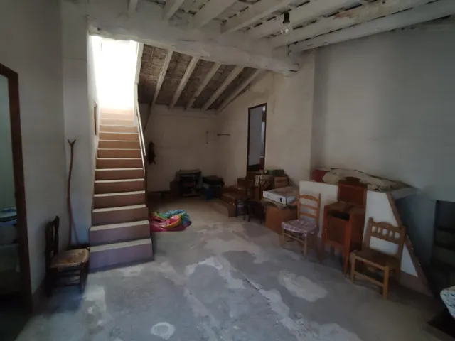 Gran casa en Pedralba para reformar con muchas posibilidades — 36