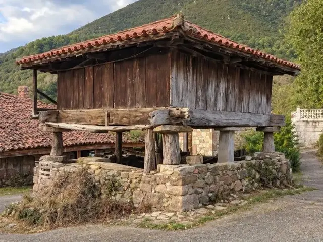 Casa rural con encanto asturiano, vistas excepcionales y horno tradicional en el Parque Natural de Las Ubiñas-La Mesa — 8