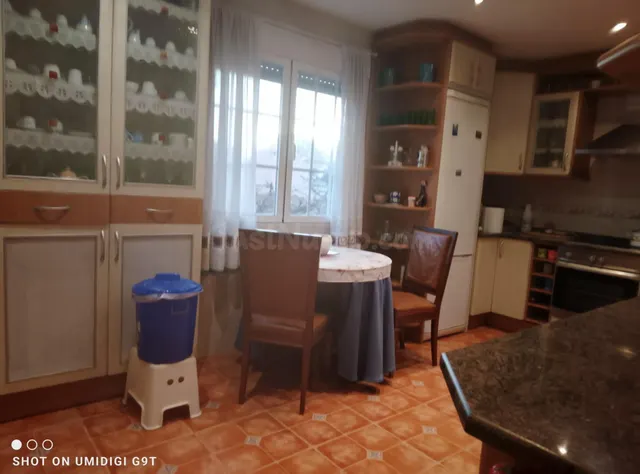 AOC VENDE ADOSADO 4 HAB, 3 BAÑOS, GARAJE Y TRASTERO — 4