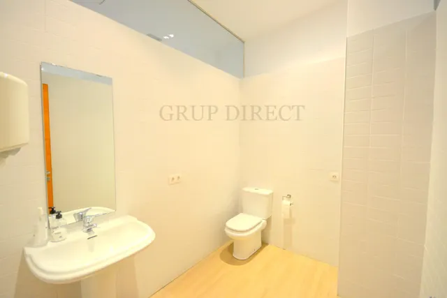 Se vende local de alto Standing 140m2 — 7