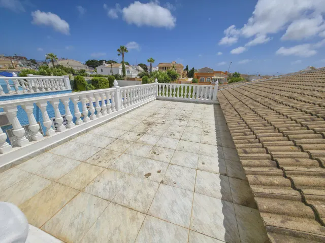 Villa 3 habitaciones 230m² en venta - Centro — 40