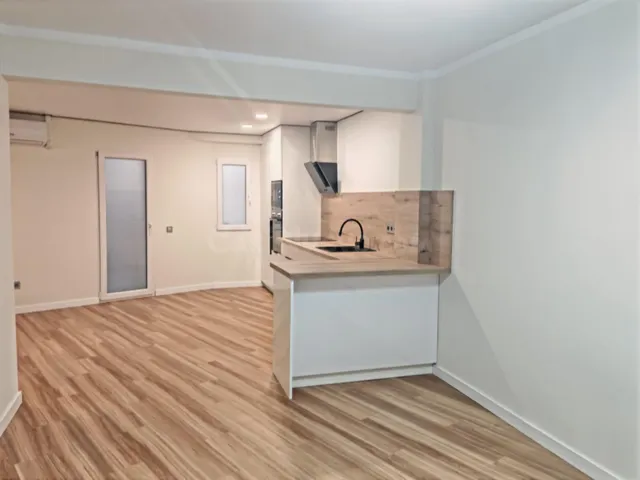 Piso reformado en Venta - al Pie del Castillo de San Fernand