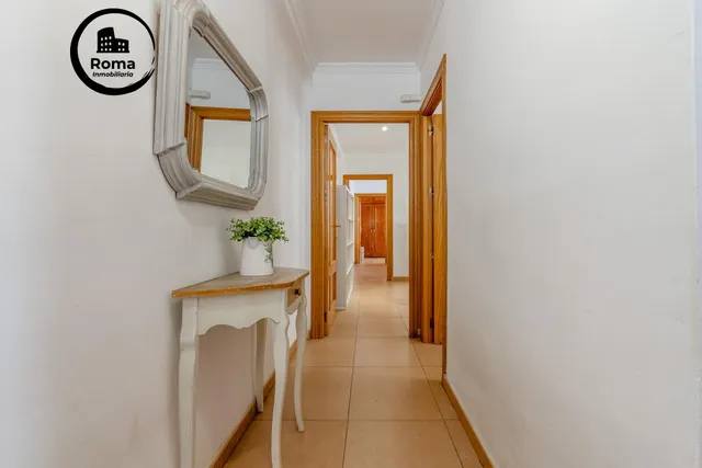 Piso de 87 m2 con 3 dormitorios en Pedro Antonio de Alarcón 27, junto a Recogidas — 18