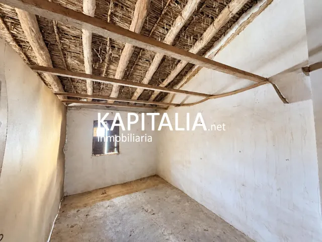 BONITA CASA A LA VENTA CON GARAJE EN BOLBAITE — 24