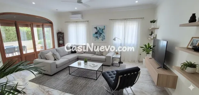 Villa espaciosa con un potencial de transformación único - foto 3