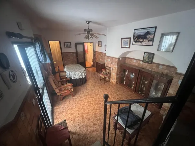 MAGNIFICA CASA JUNTO A LA IGLESIA - foto 2