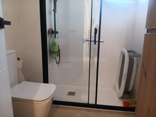 ✨ ¡Piso reformado con terraza y vistas despejadas en Barriad - foto 4