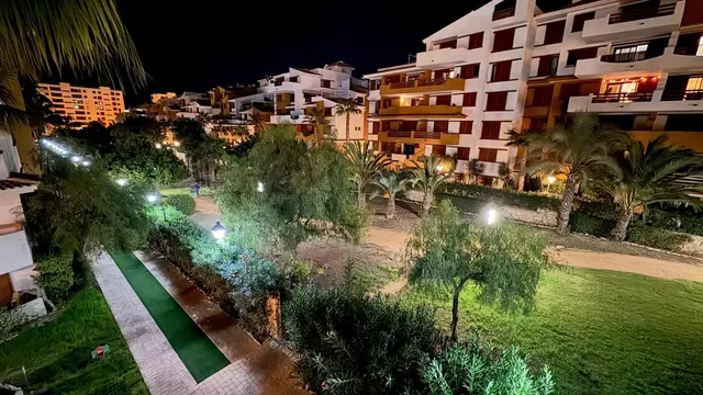 Gran apartamento en Torrevieja: 2 hab, 1 baños — 8