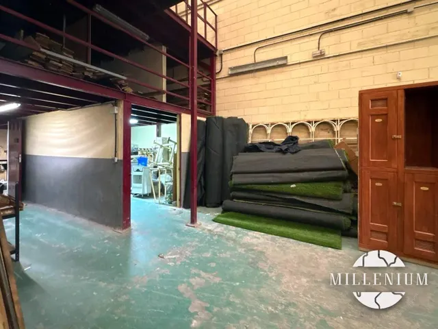 Nave industrial 310m² en venta - Barrio de la Estación — 8