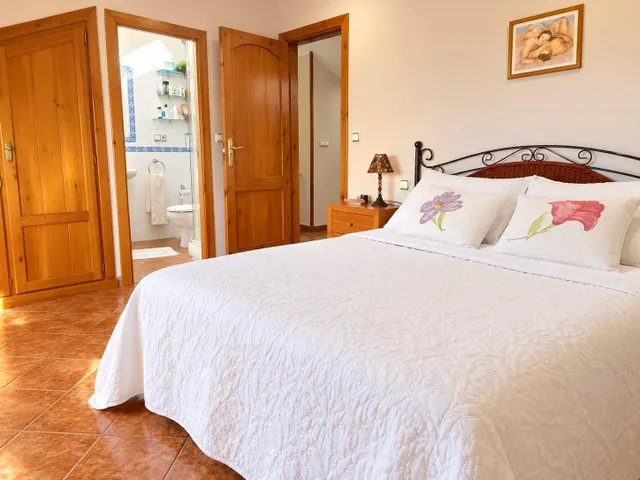 Tu paraíso privado en Nigrán: jardín, piscina y calidad de vida — 7