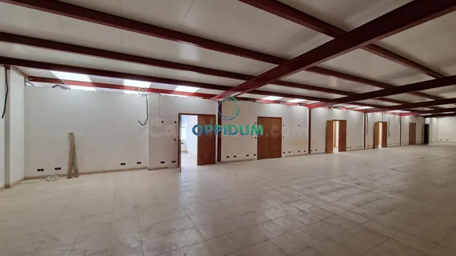 Venta Nave en Pocomaco, A Coruña, con 2.029 m2, 3 plantas - foto 3
