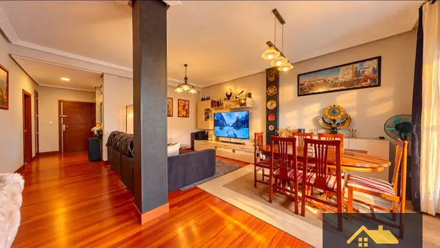 Se vende Bajo de 150m2 con jardín de 140m2 y 2 piscinas comunitarias en Sopuerta, Vizcaya — 9