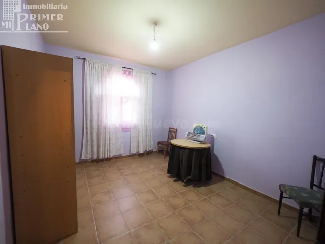 *Casa de planta baja en Argamasilla de Alba con una superfic - foto 4