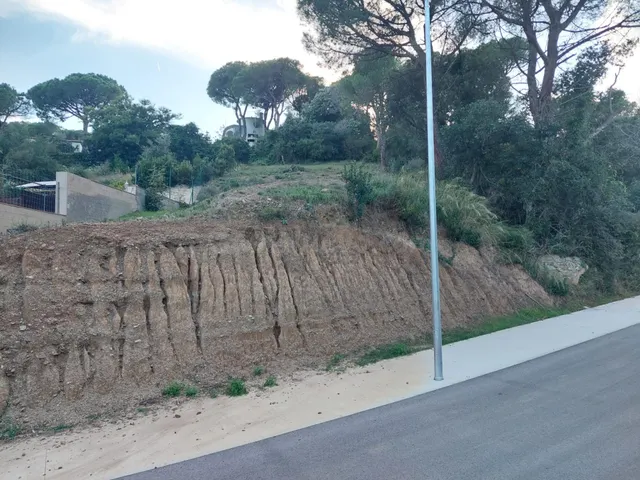 CALONGE: FANTASTICA PARCELA DE 588 M2 PARA CONSTRUIR LA CASA - foto 4