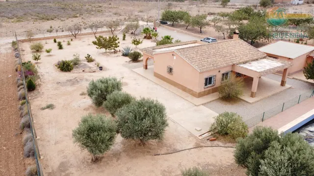 FINCA CON TERRENO Y APARTAMENTO INDEPENDIENTE CERCA DE AEROP - foto 3